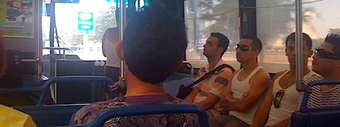 Latino frajerji na busu